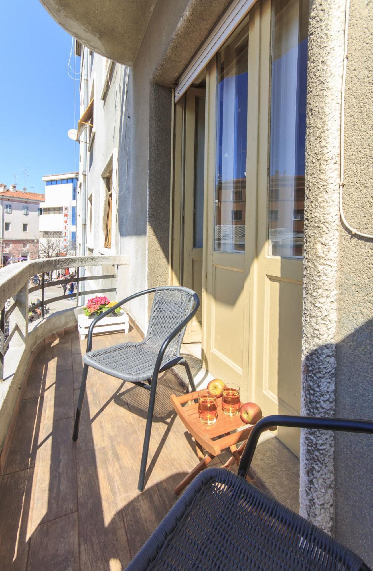 Spacious & Smart Center Apartment Pula Exterior photo