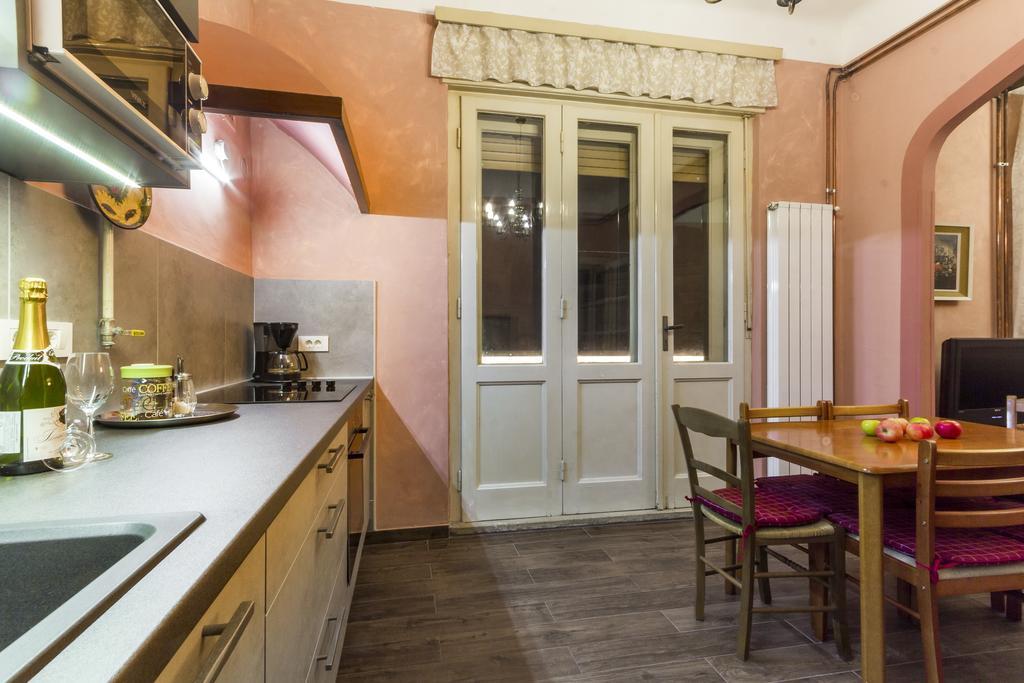 Spacious & Smart Center Apartment Pula Exterior photo