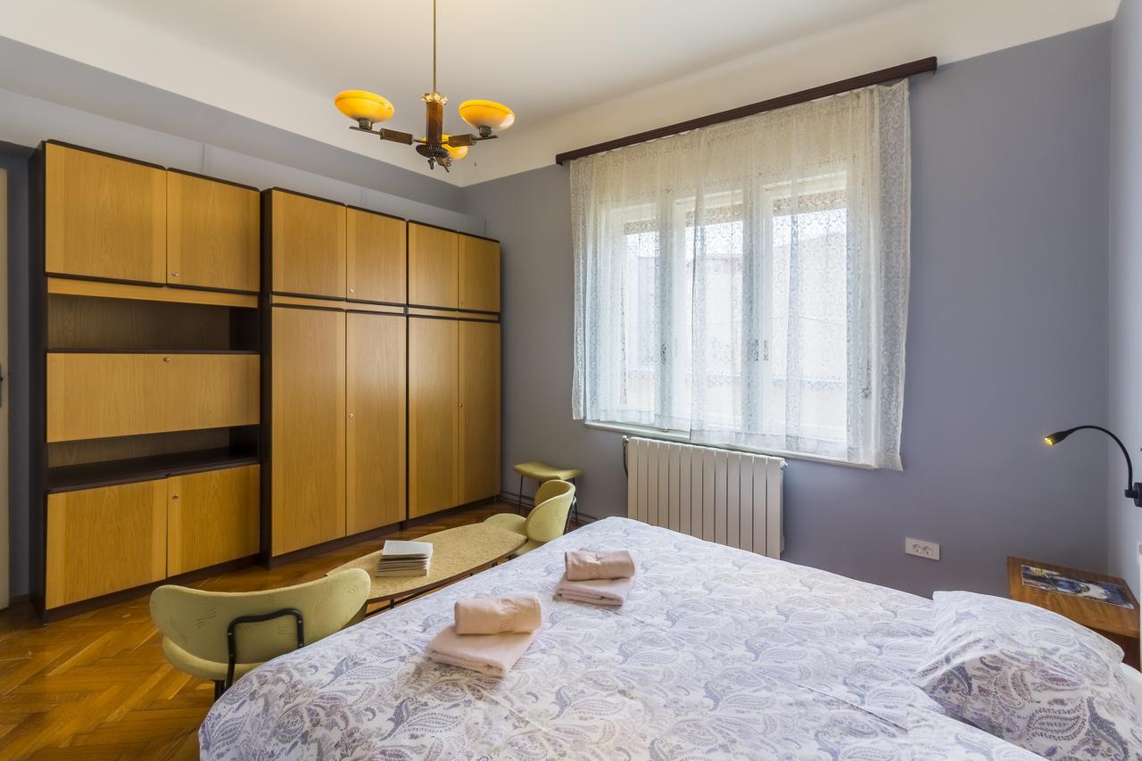 Spacious & Smart Center Apartment Pula Exterior photo